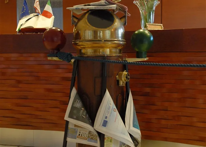 Western Nettuno 4* Brindisi