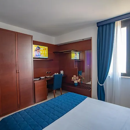 Hotel Western Nettuno 4*