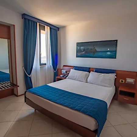 Western Nettuno 4*