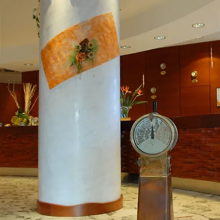 Western Nettuno Hotel 4*