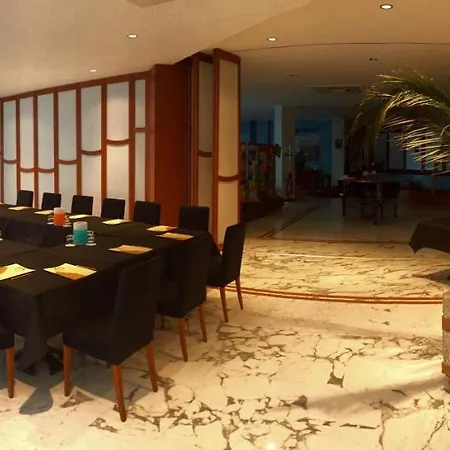 Western Nettuno Hotel 4*