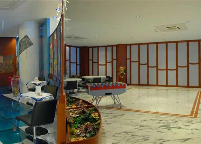 Western Nettuno 4* Brindisi